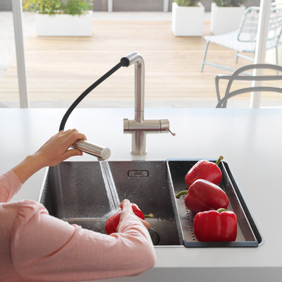 Load image into Gallery viewer, Franke Maris Kitchen Tap Active Twist L-Spout